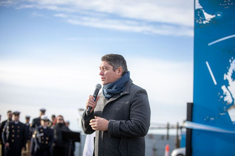 “La Base Naval tiene que ser 100% Argentina”