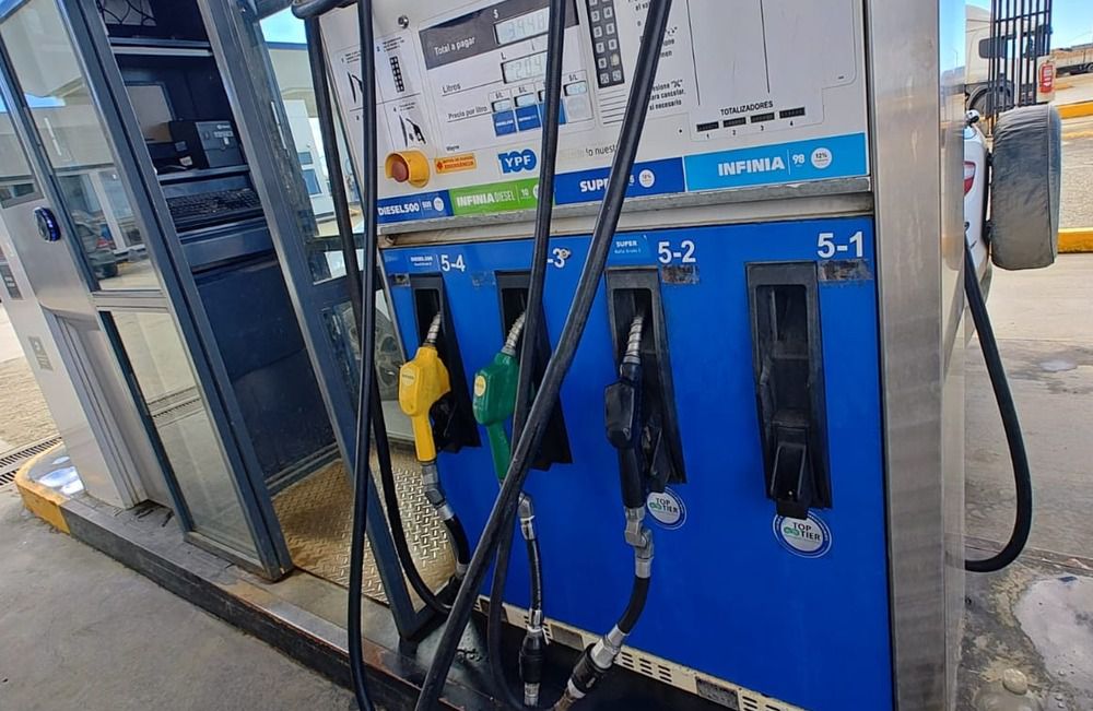 Tierra del Fuego, entre las provincias donde más cayó la venta de combustibles