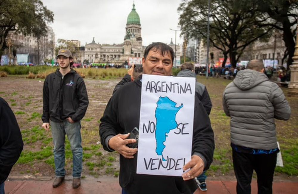 La Justicia rechazó cautelar para impedir la venta a extranjeros