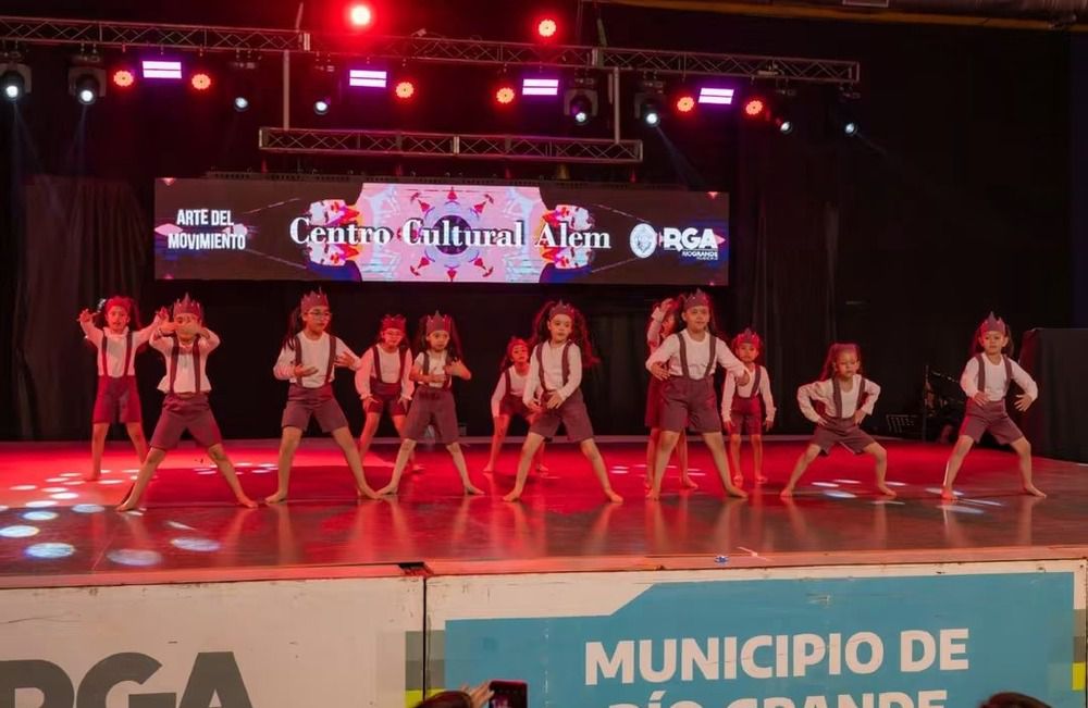 La danza reunió a miles de protagonistas en Río Grande