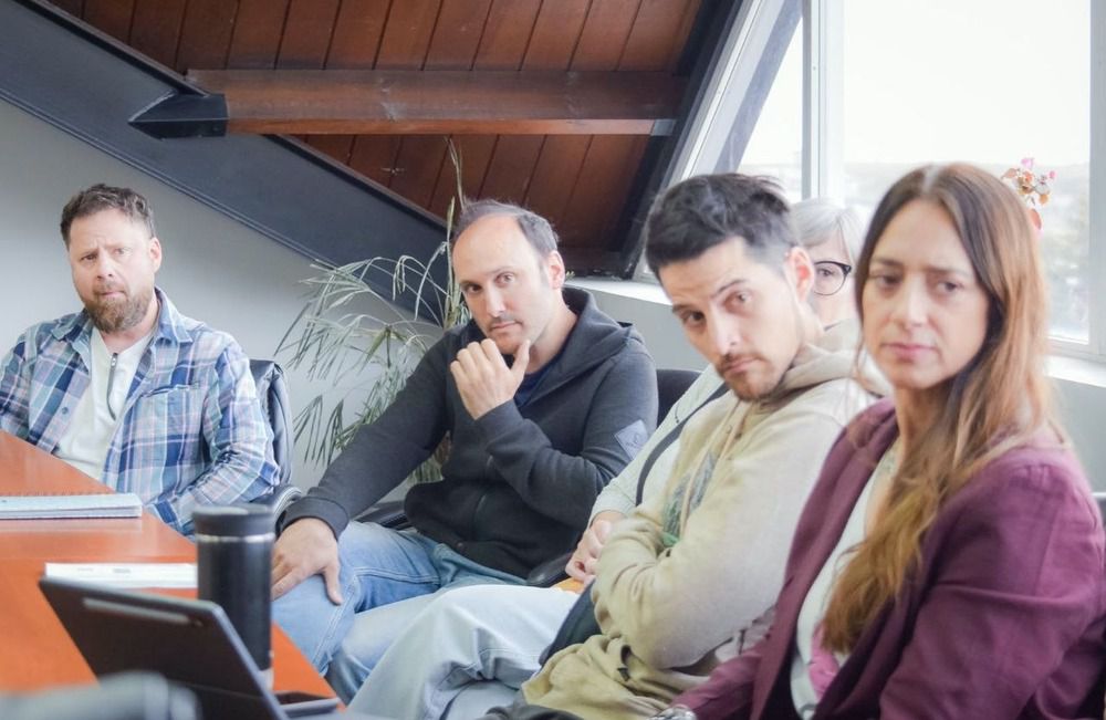 Reunión con vecinos por la obra de pavimentación en De los Ñires